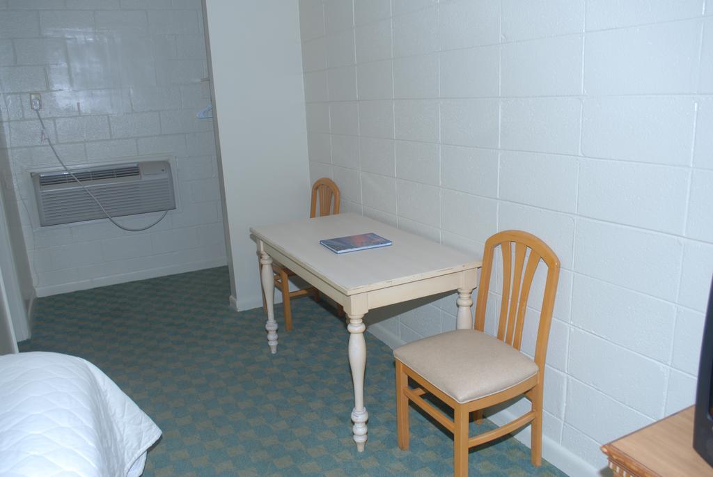 Admiral Motor Inn Myrtle Beach Buitenkant foto