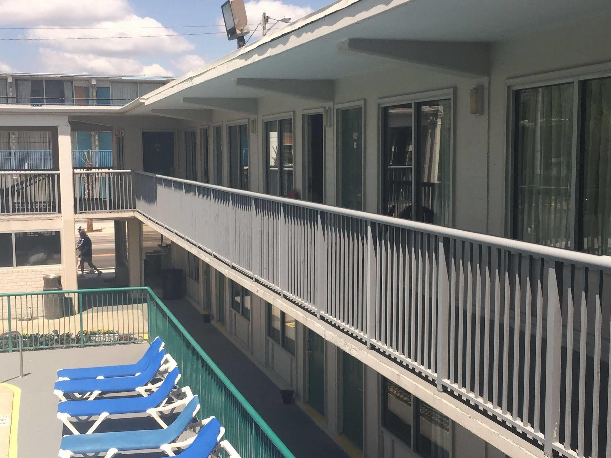 Admiral Motor Inn Myrtle Beach Buitenkant foto