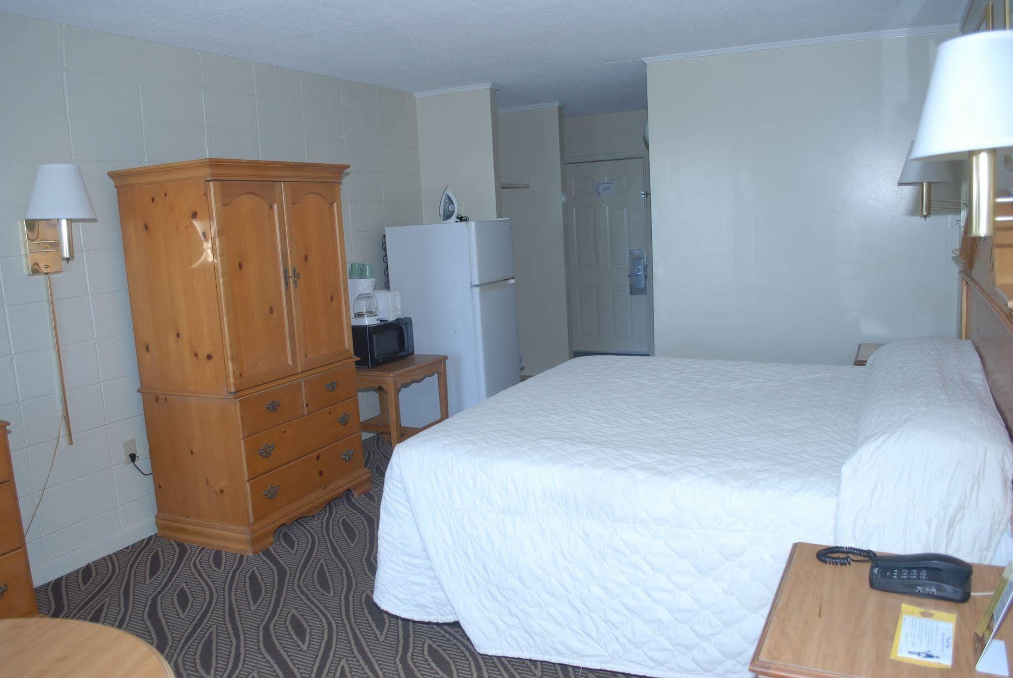Admiral Motor Inn Myrtle Beach Buitenkant foto